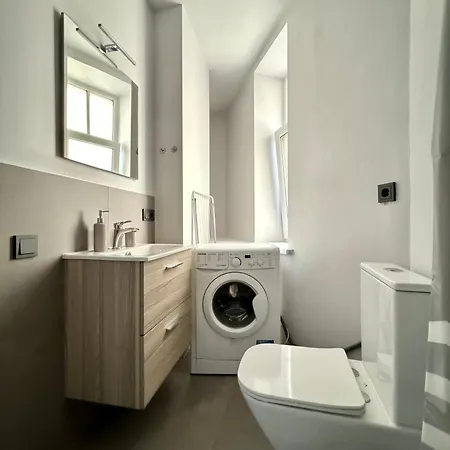 Apartment Modern In Center *